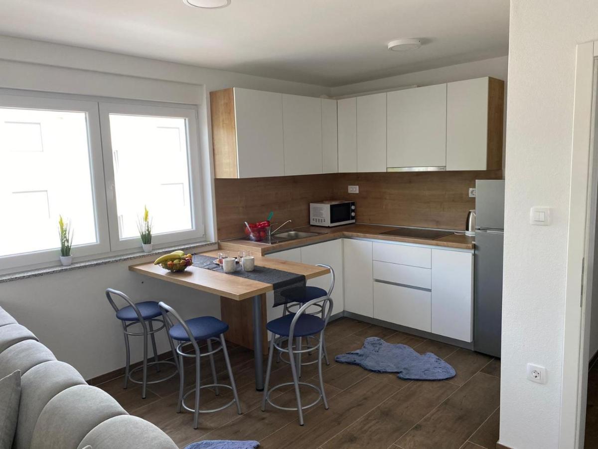 Apartmani Grgic On The Adress Branka Fucica 96 Malinska Luaran gambar