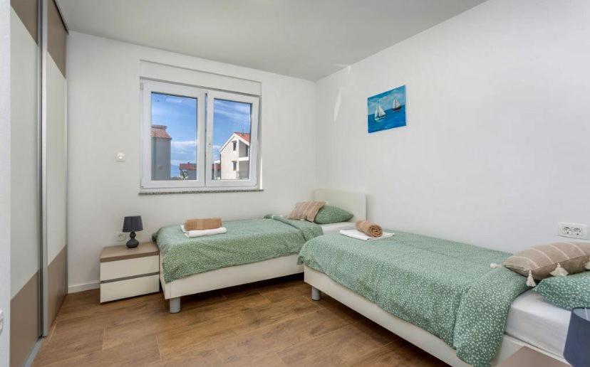 Apartmani Grgic On The Adress Branka Fucica 96 Malinska Luaran gambar