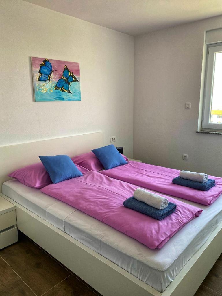 Apartmani Grgic On The Adress Branka Fucica 96 Malinska Luaran gambar